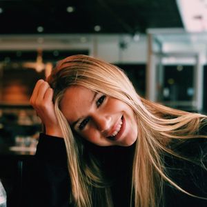 Meet your Posher, Frances